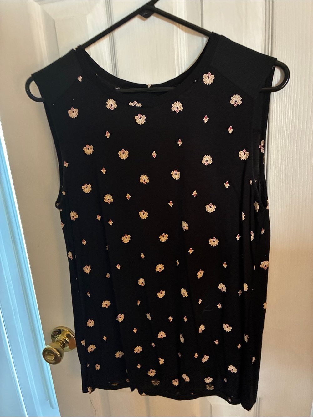 LOFT Black Floral Scoop Neck Tank